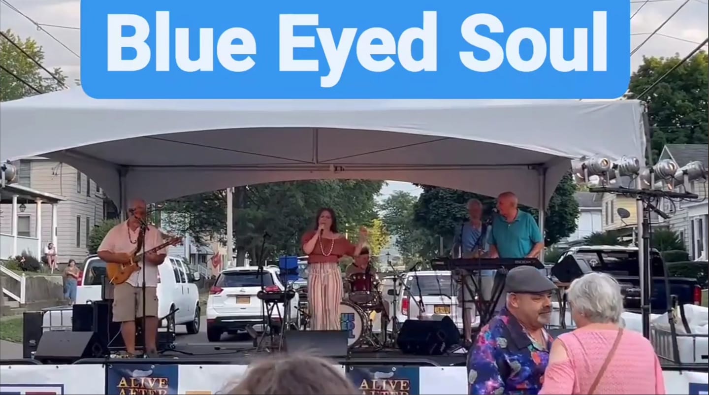 Blue Eyed Soul playing live music.
